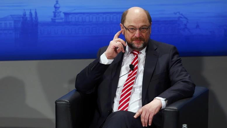 Ανοιχτό άφησε ο Σουλτς το ενδεχόμενο συμμετοχής του στην κυβέρνηση υπό την Μέρκελ